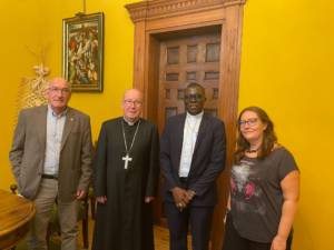 El Obispo de Cuenca se reúne con Mons. Ildevert, Obispo de la Diócesis de Kinkala (Congo Brazaville))