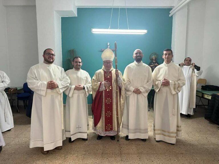 Homilía del Sr. Obispo en la institución de Lectores y Acólitos de Moisés, Pablo, Álvaro y Ramón
